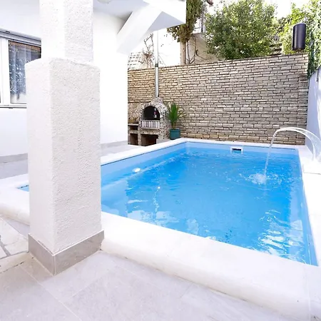 Апартаменты Charming Sea View House Pool Rogoznica *