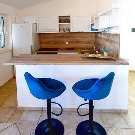Charming Sea View House Pool Rogoznica Апартаменты Рогозница
